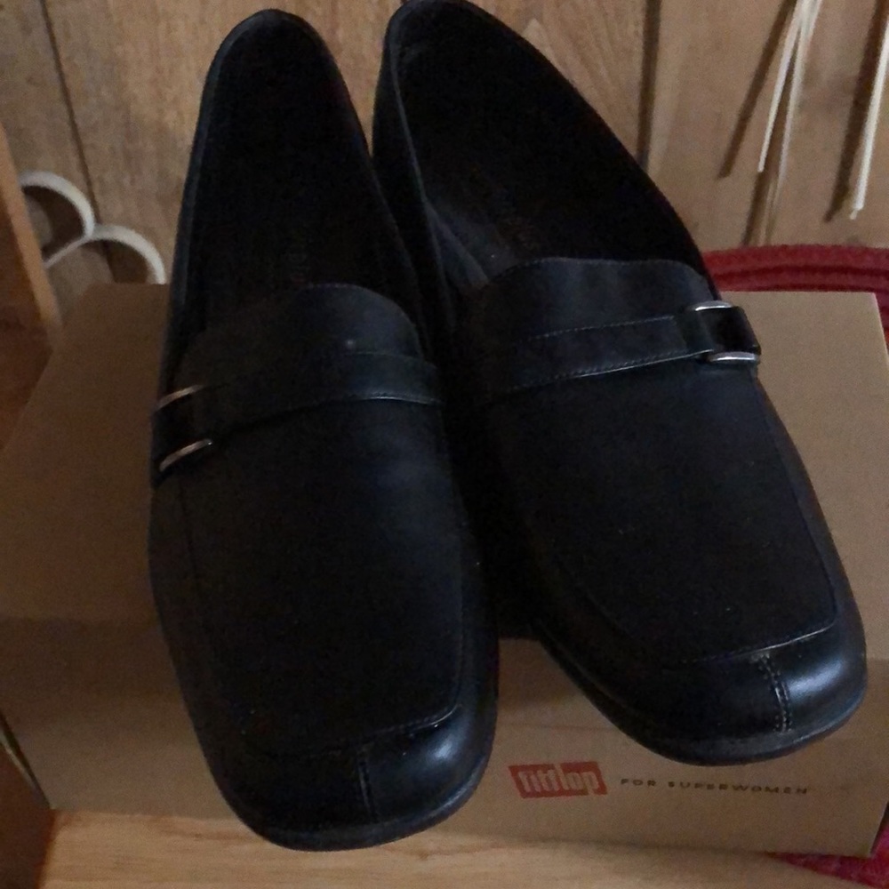 Never worn fitflop for superwoman (size 10)